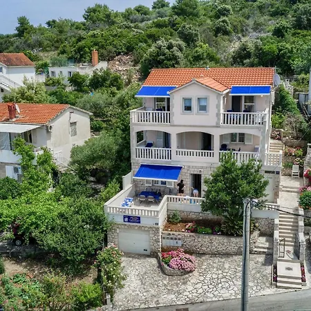 Apartament 1 Bedroom With Terrace Postira